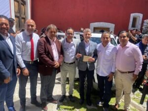 TLAXCALA PRESENTA SU PRIMER VEHÍCULO ELÉCTRICO CON CARGA SOLAR