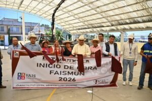 Alberto Hernández Olivares impulsa la rehabilitación de techumbre en Santiago Xochimilco